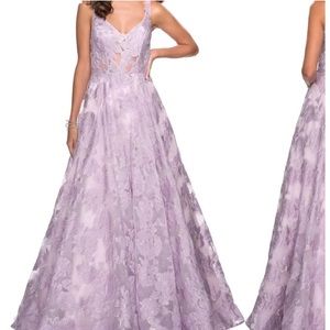 Sz 8 La femme gown style 27505 . Worn once for photo shoot